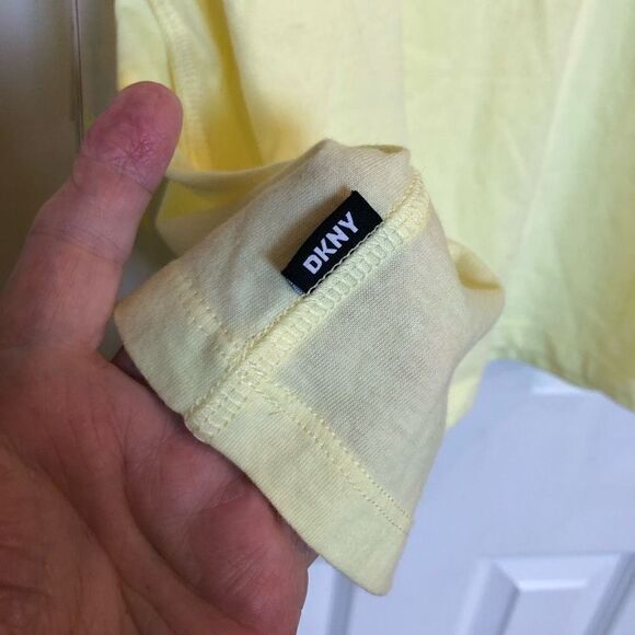 DKNY SPORT - 🎉HP x 2🎉 L Sz L - Cotton Embroidered Logo Tee in Lemon Yellow. NWT! - Picture 11 of 14
